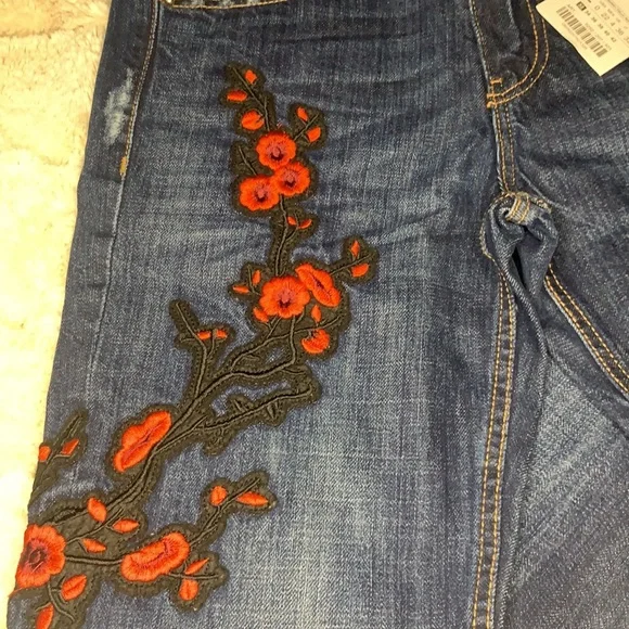 ZARA NWT embroidered jeans raw hem size 0 - Picture 2 of 14